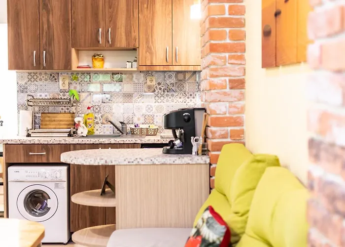 Barcelona Colorful W Backyard Апартамент *