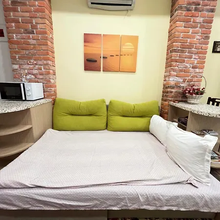 Barcelona Colorful W Backyard 公寓 *